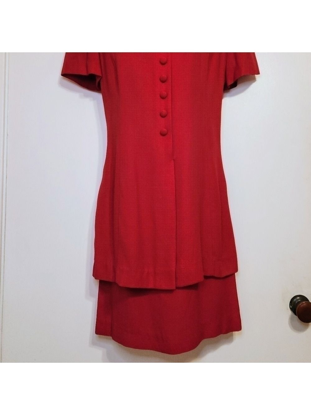 Petite Sophisticate Red Dress Petite Size 2 - Picture 4 of 13